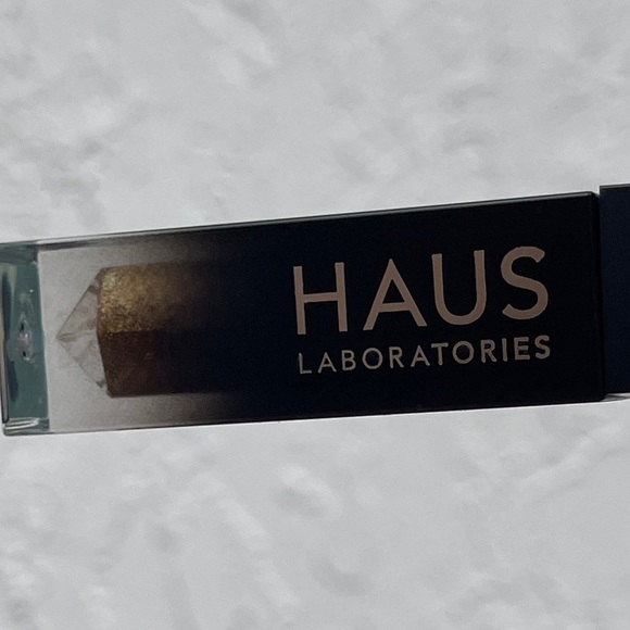 HAUS LABS By Lady Gaga Glam Attack Shimmer Powder in Legend - Picture 11 of 11